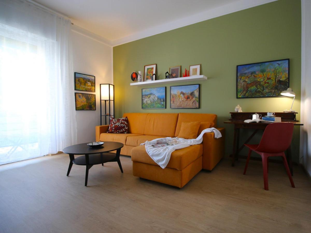 Il Mare In Piazza Apartment Albisola Superiore Bagian luar foto